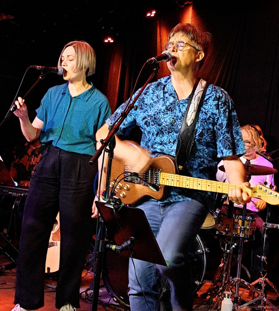 Susanne Grof-Korbel und Helmut 'Doc Dooley' Haberl bei der Albumpräsentation von Herbstzucker im Aera