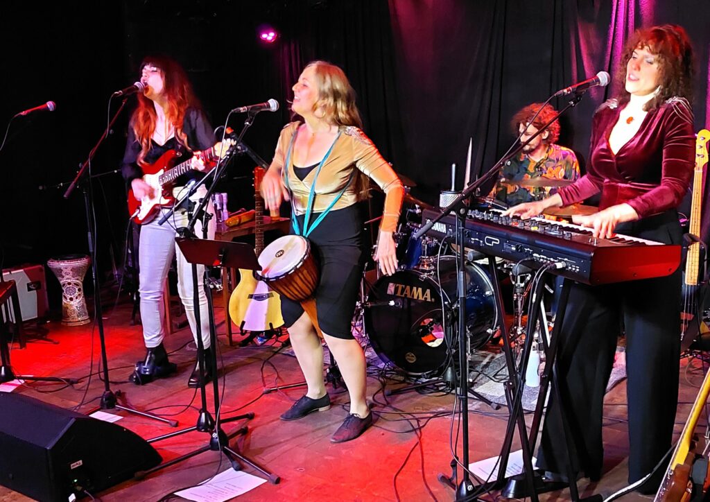 Ramasuri Musik mit Herz und Hirn live im Aera Mai 2025